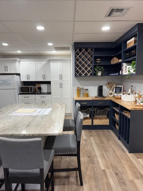 Simply Closets and Cabinets