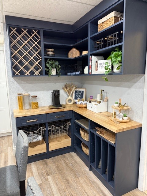 Simply Closets and Cabinets