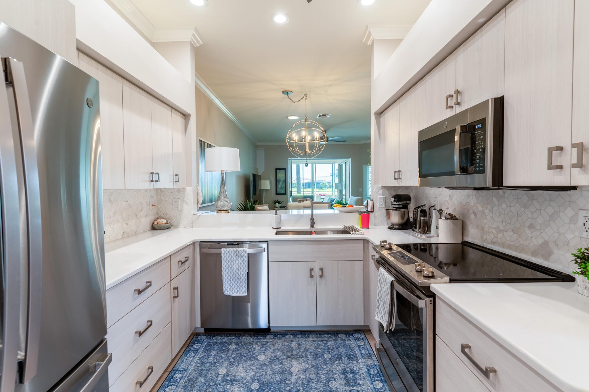 Simply Closets and Cabinets