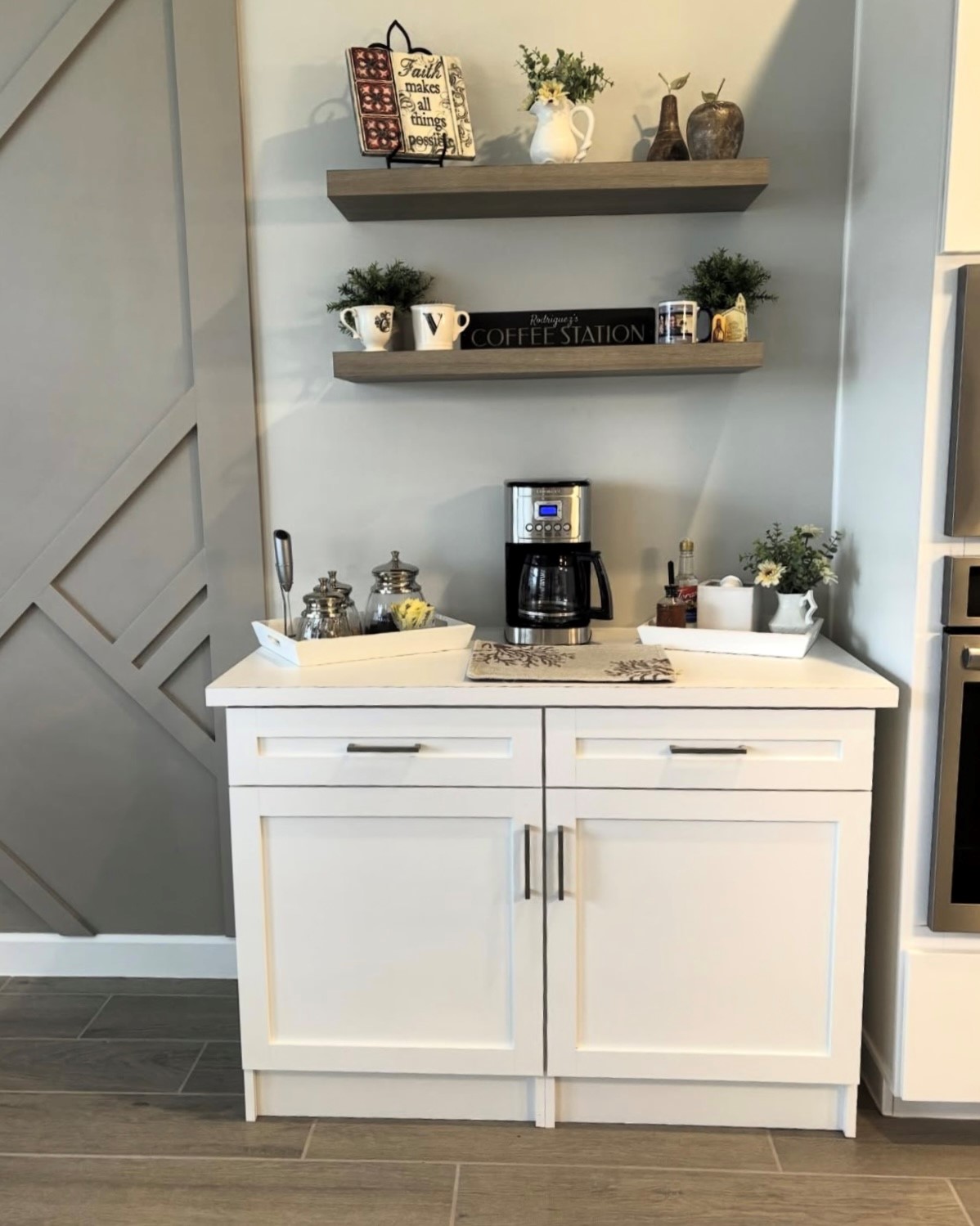 Simply Closets and Cabinets