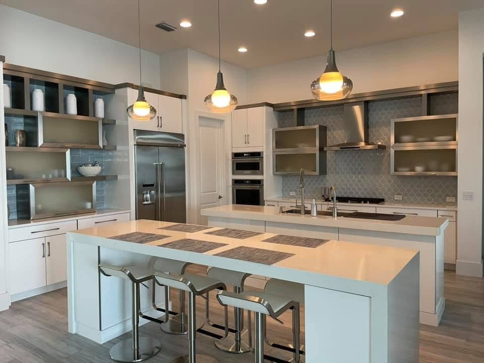 Simply Closets and Cabinets