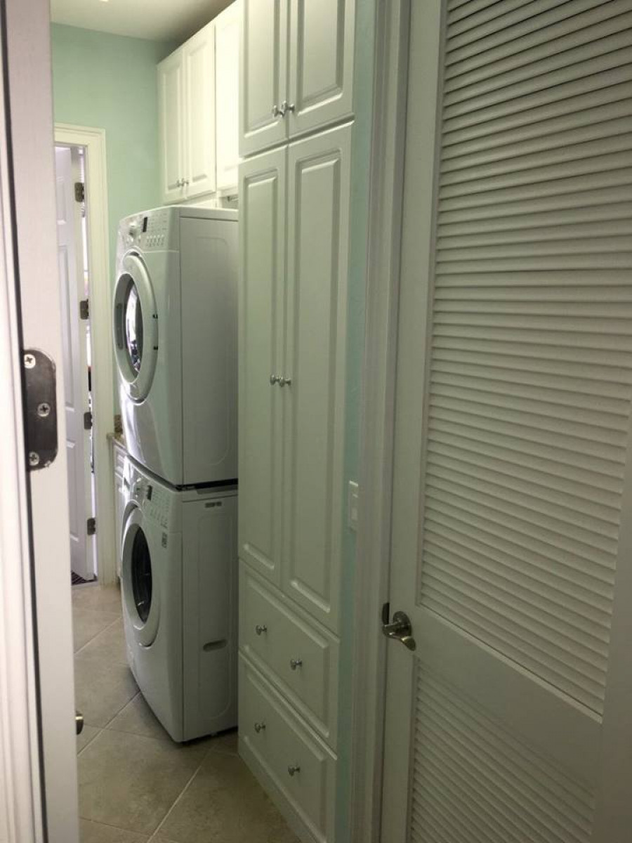Simply Closets and Cabinets