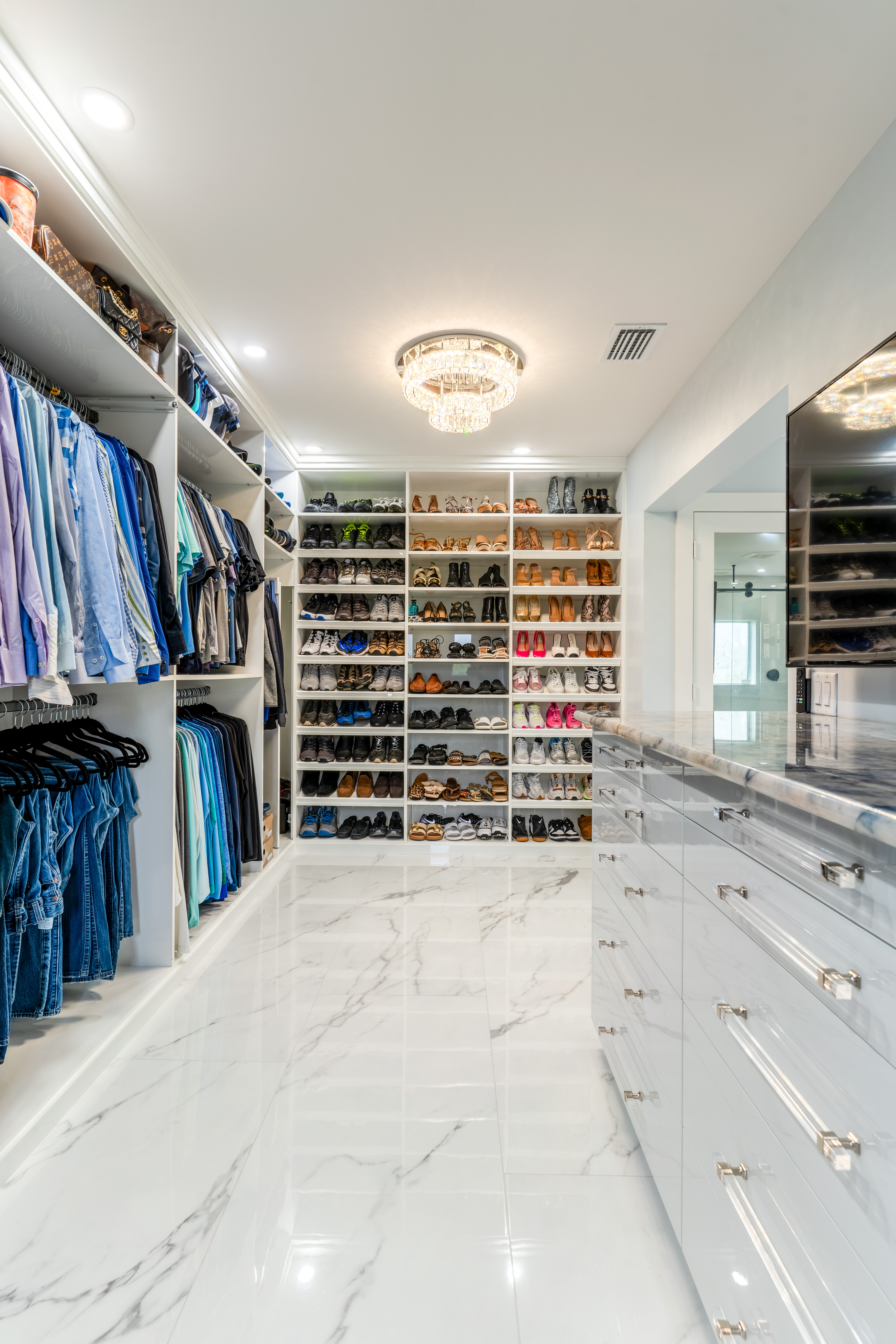 Simply Closets and Cabinets